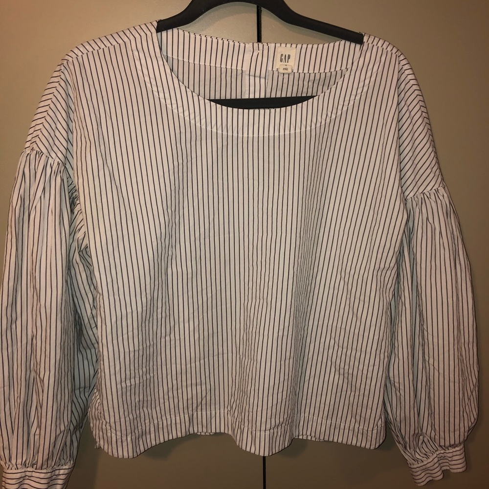 Gap Puff Sleeve Crop Top